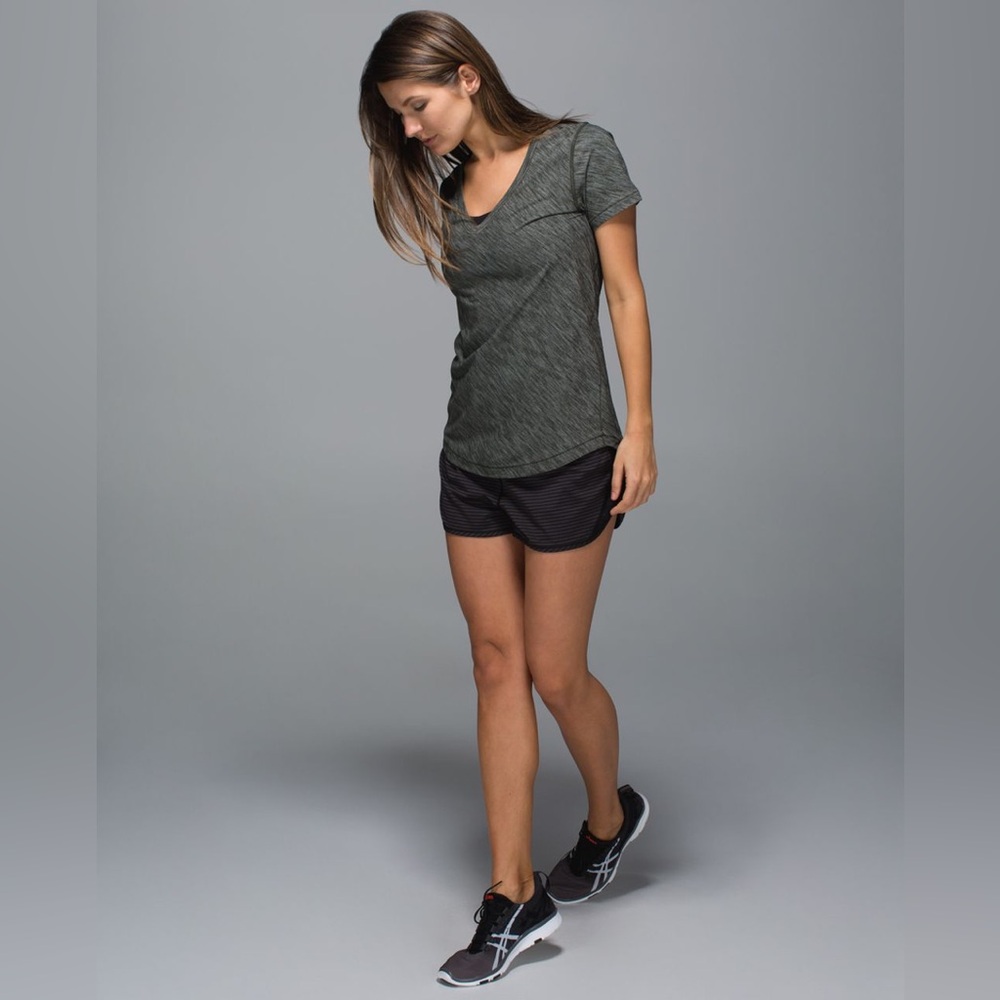 Lululemon Tee